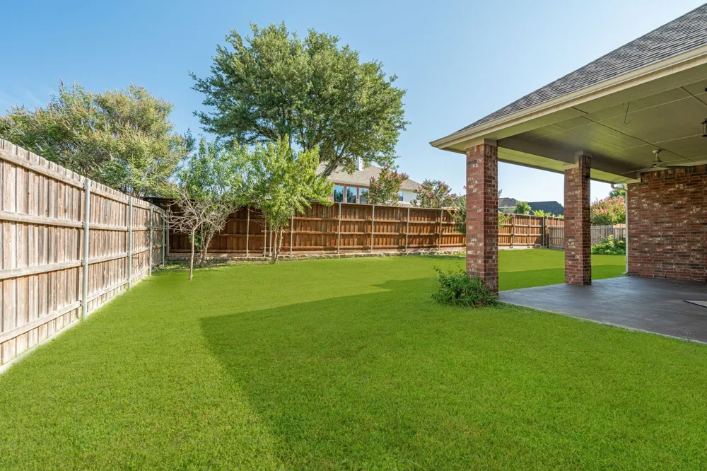 205 Creekside Drive Murphy, TX 75094