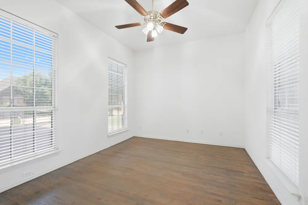 205 Creekside Drive Murphy, TX 75094