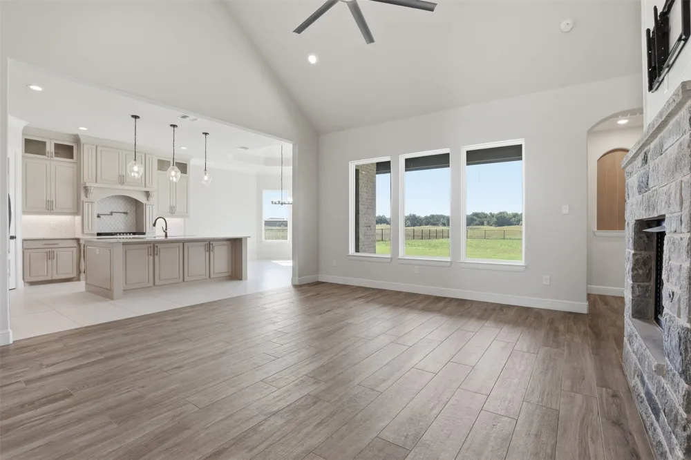 117 Eagle Court Glen Rose, TX 76077