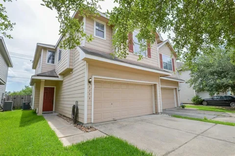 8755 Thistlemoor Lane