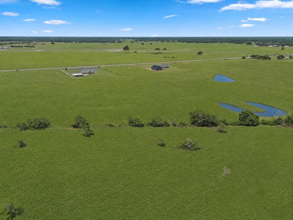 4628 Fm 457 Bay City, TX 77414