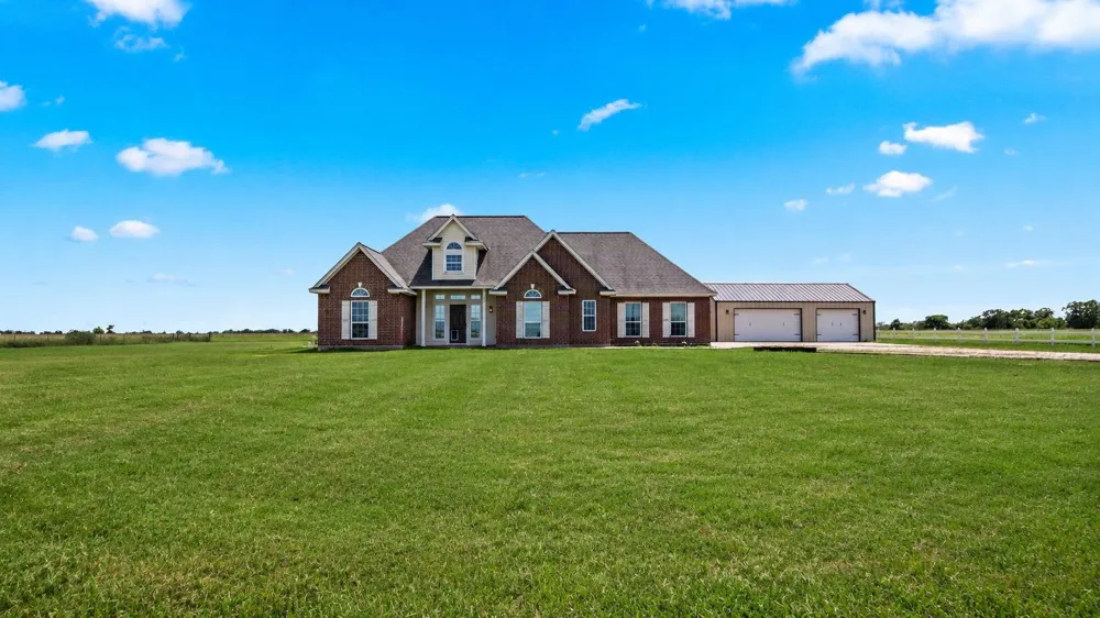 4628 Fm 457 Bay City, TX 77414