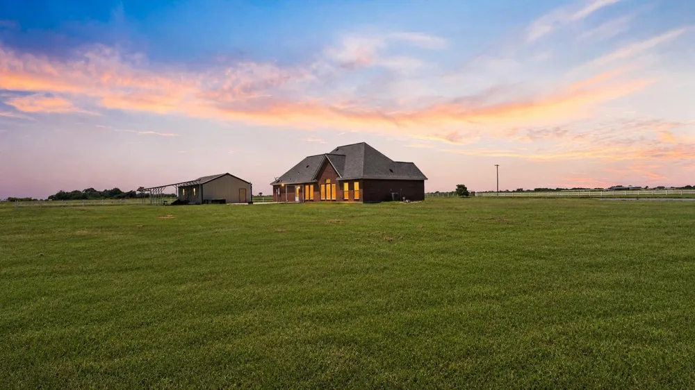 4628 Fm 457 Bay City, TX 77414