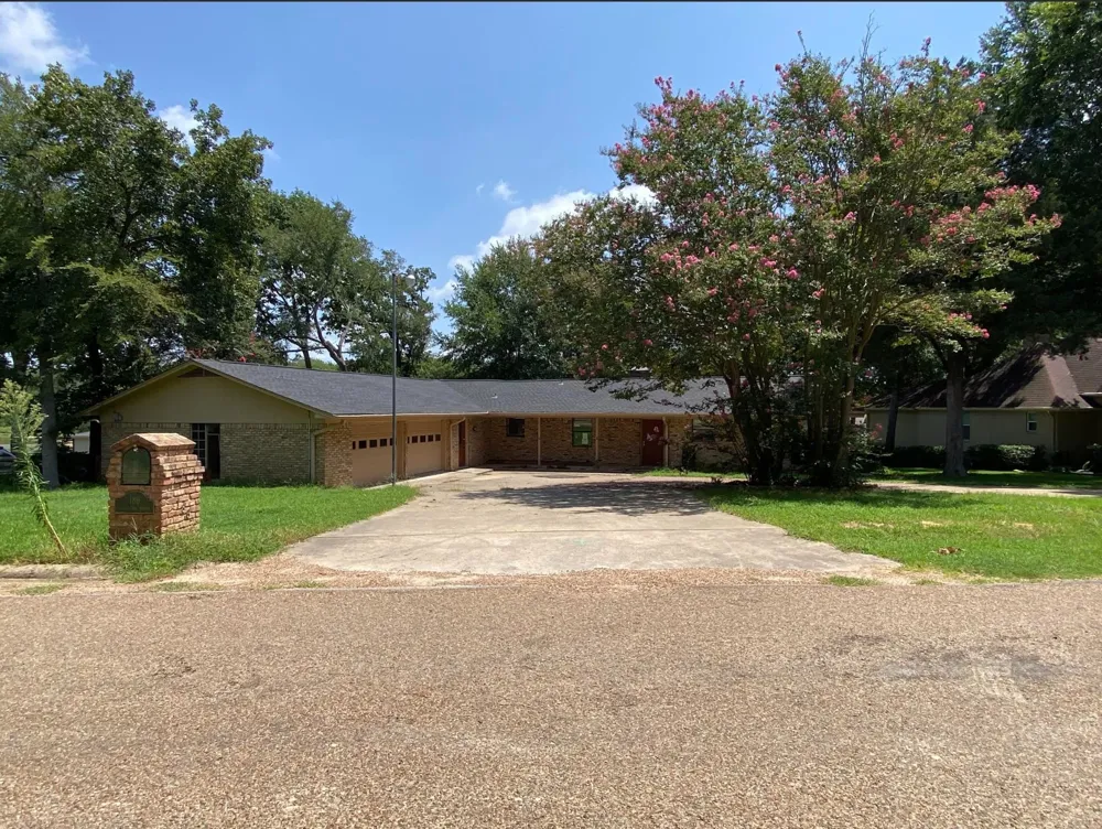186 1st Oak Drive Enchanted Oaks, TX 75156
