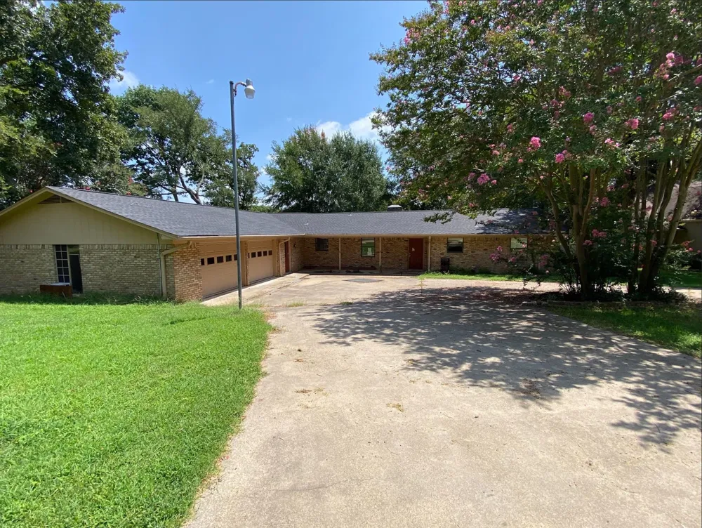 186 1st Oak Drive Enchanted Oaks, TX 75156