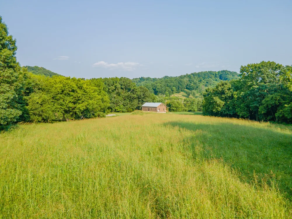 3247 Springplace Rd Lewisburg, TN 37091