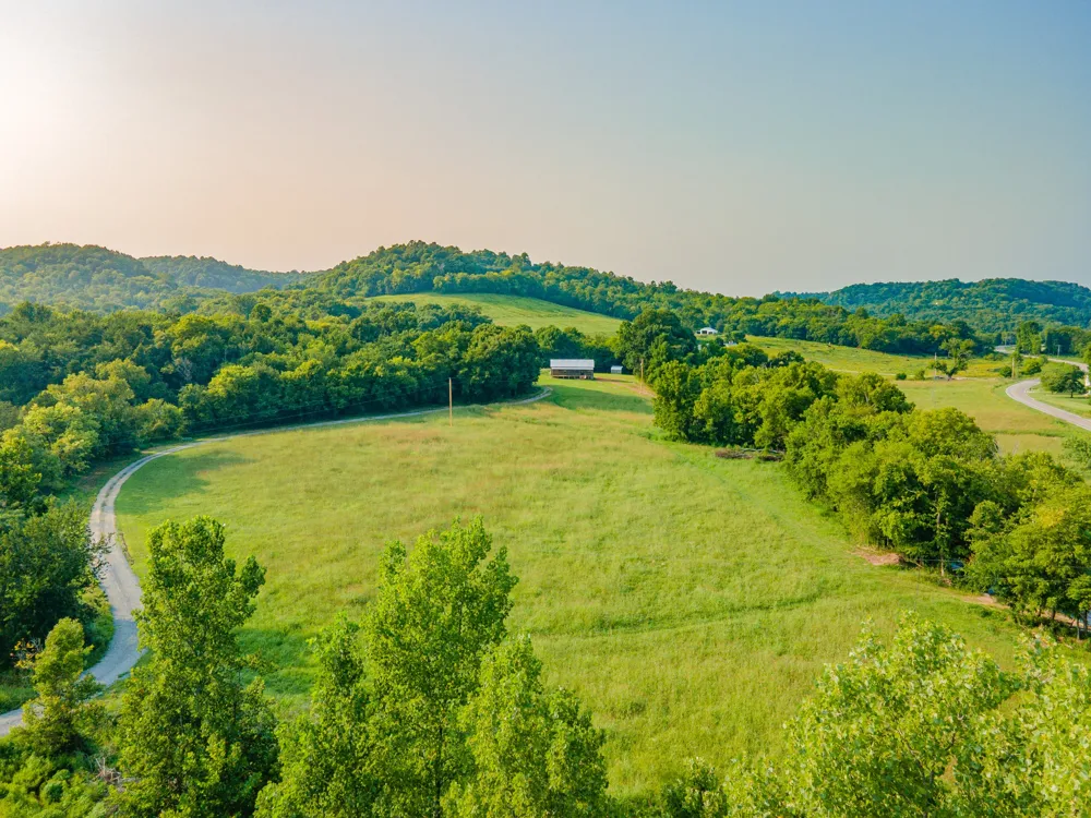 3247 Springplace Rd Lewisburg, TN 37091