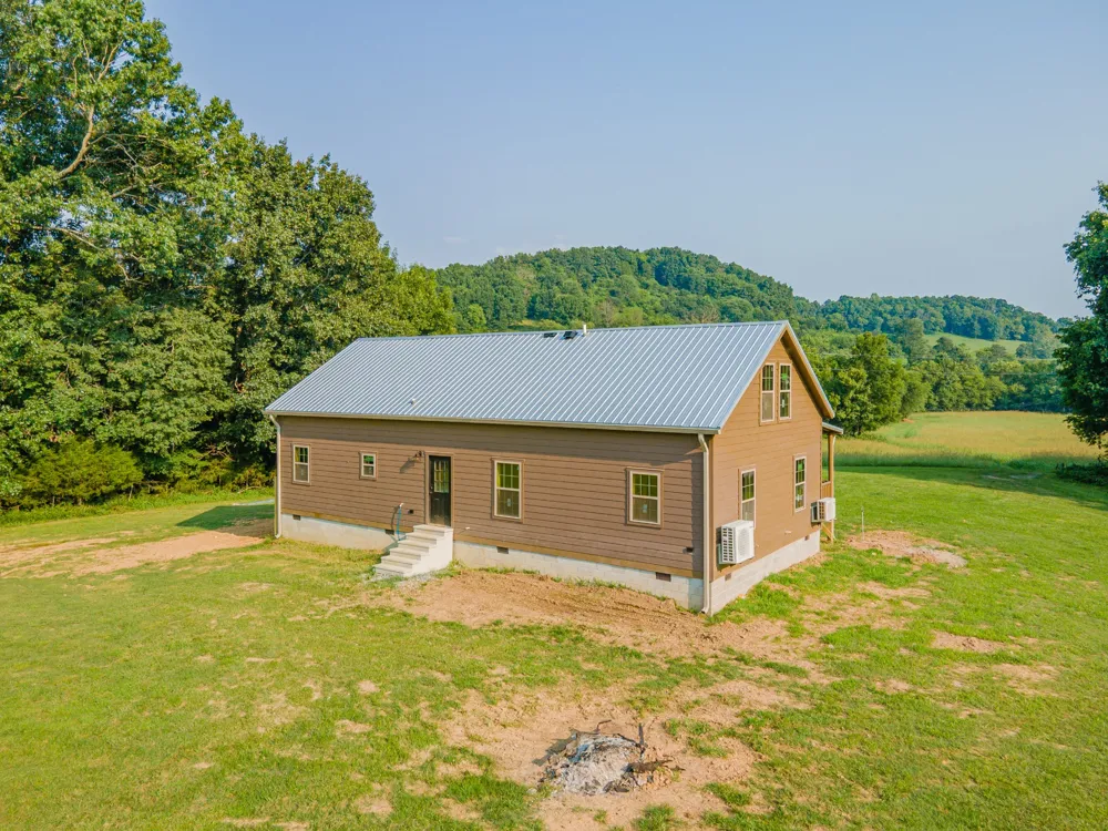 3247 Springplace Rd Lewisburg, TN 37091