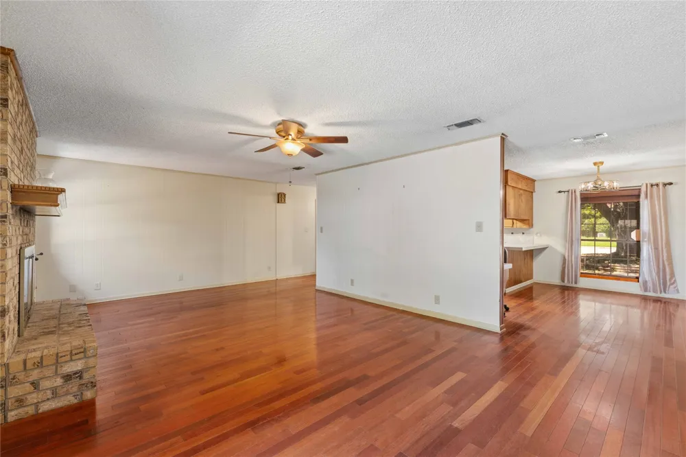 2204 10th Street Brownwood, TX 76801