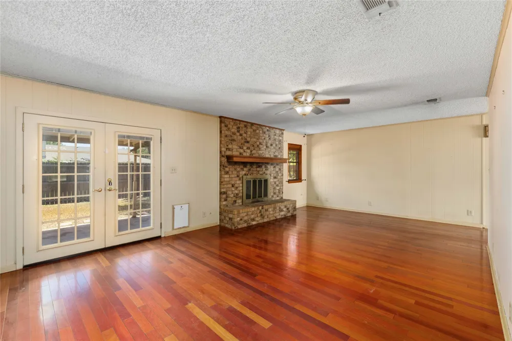 2204 10th Street Brownwood, TX 76801