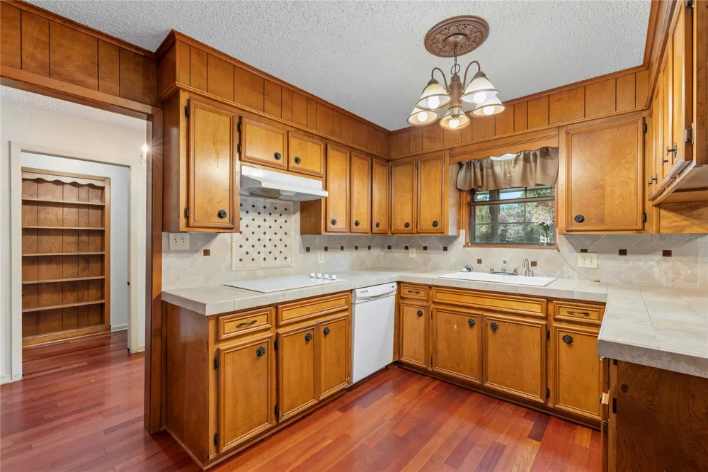 2204 10th Street Brownwood, TX 76801