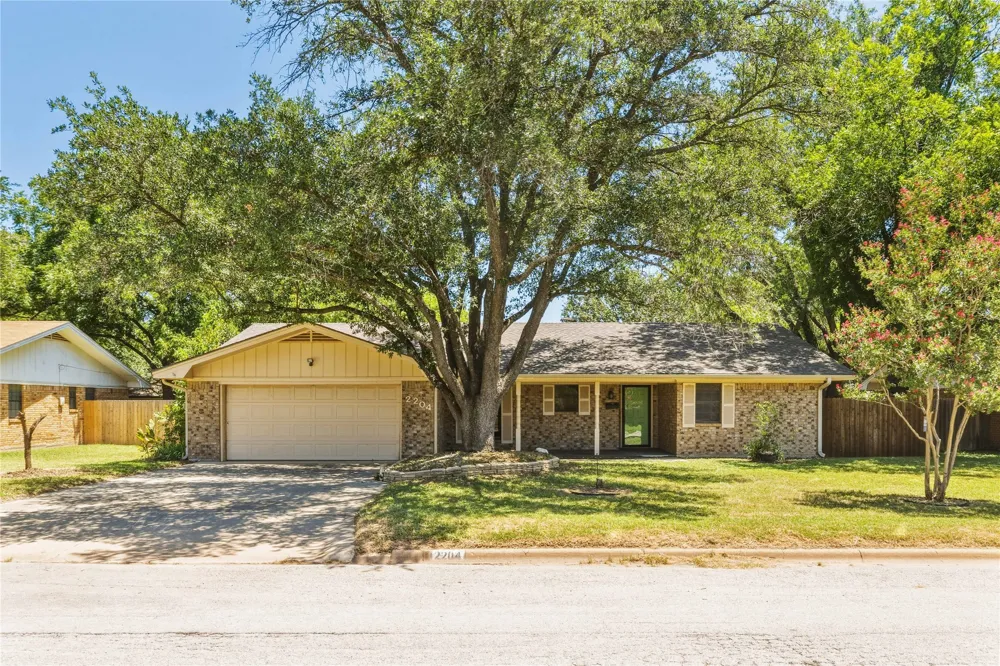 2204 10th Street Brownwood, TX 76801