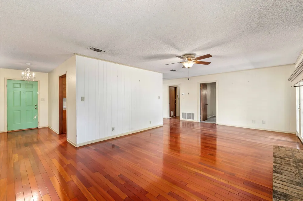 2204 10th Street Brownwood, TX 76801