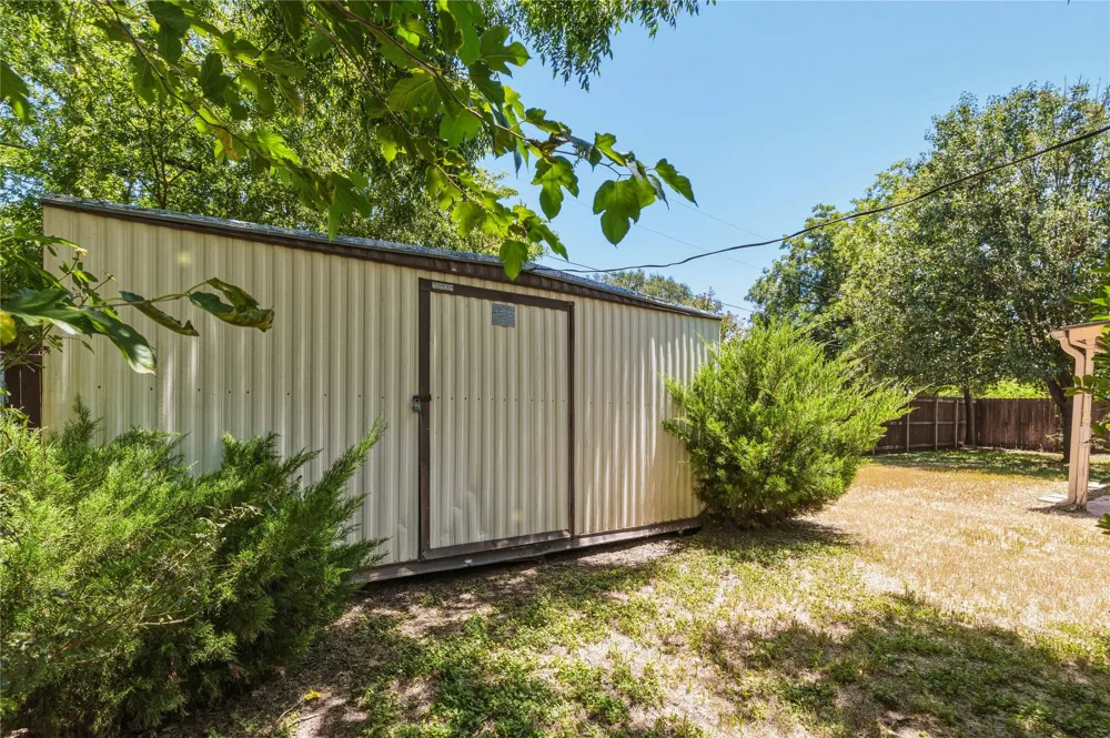 2204 10th Street Brownwood, TX 76801