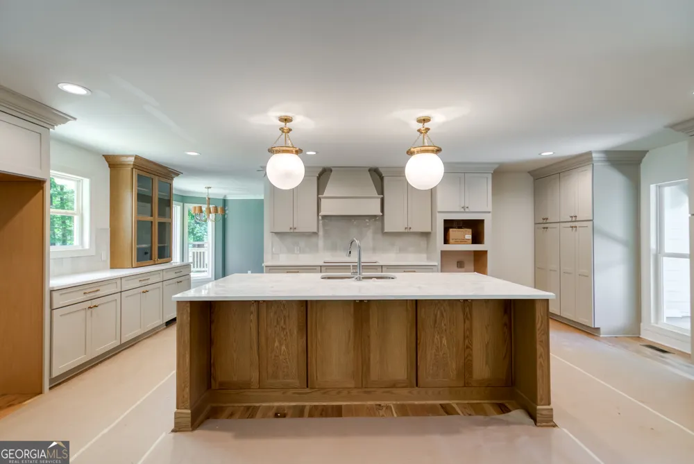 200 Whitney ST Eatonton, GA 31024