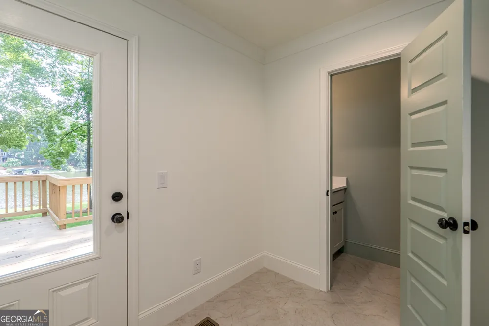 200 Whitney ST Eatonton, GA 31024
