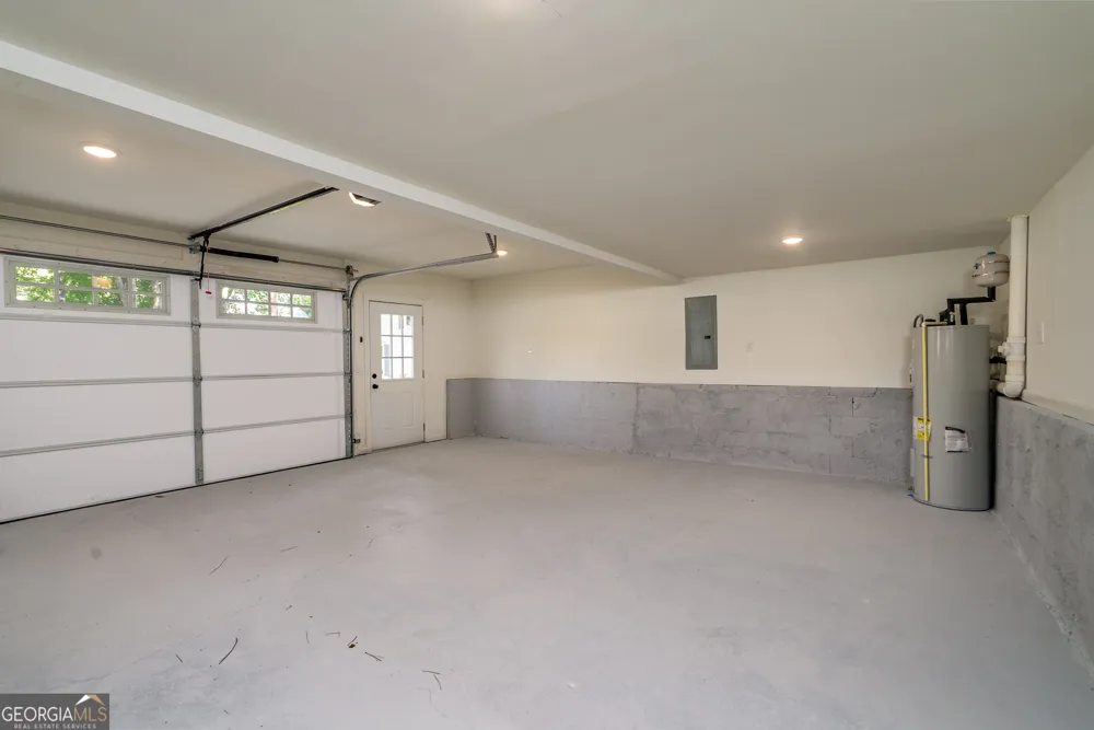 200 Whitney ST Eatonton, GA 31024