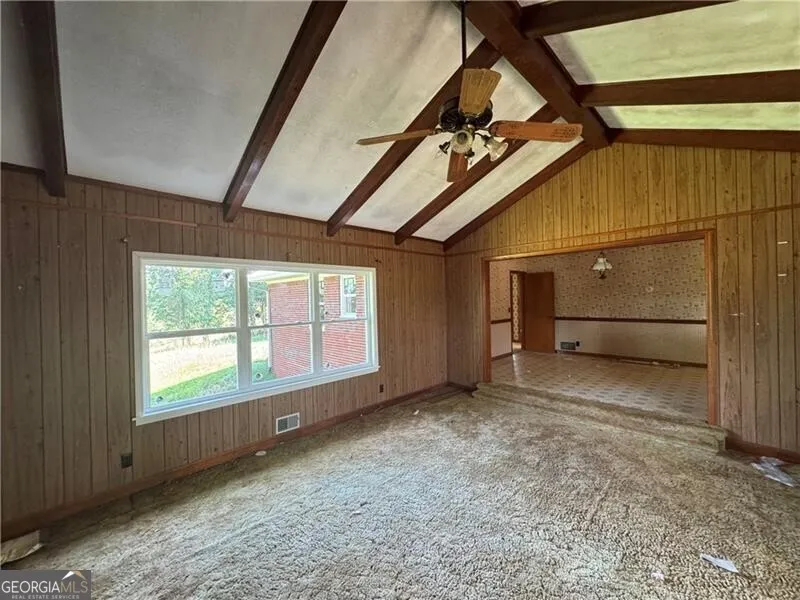 1049 Ben Higgins RD Dahlonega, GA 30533