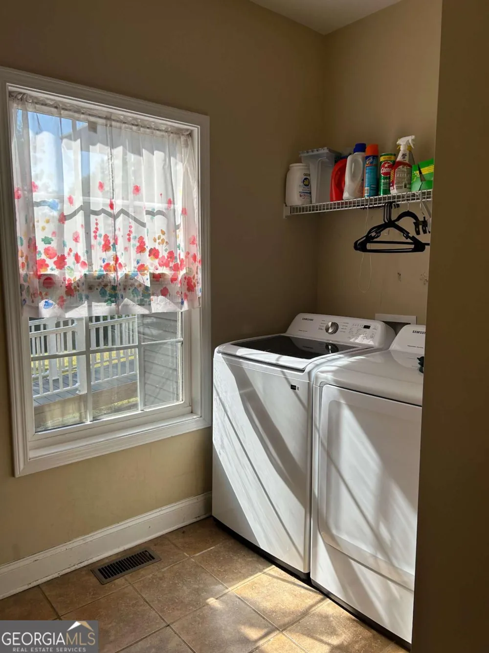 1330 Heads Ferry RD Cornelia, GA 30531