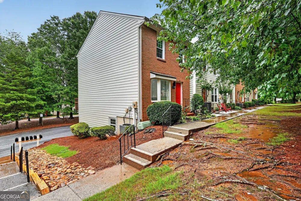 226 High Creek DR Roswell, GA 30076