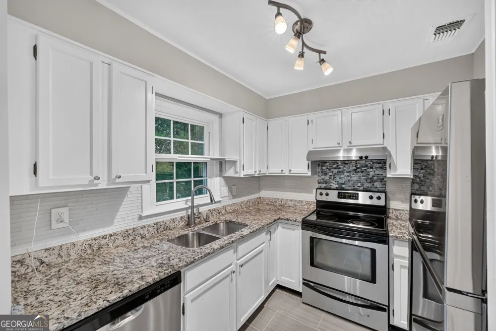 226 High Creek DR Roswell, GA 30076