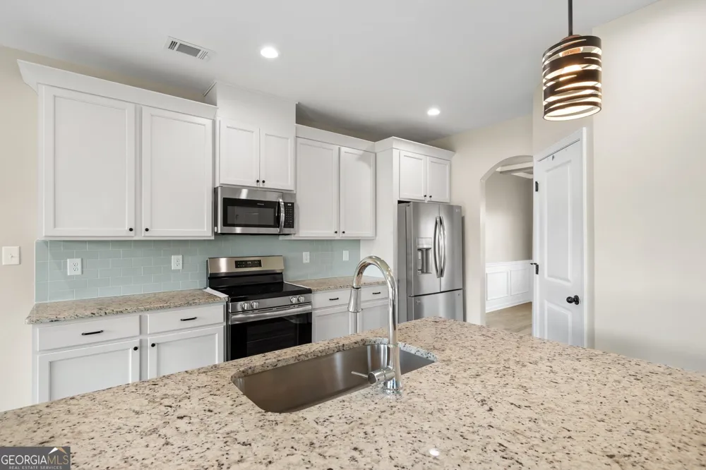 302 Weeping Moss WAY Kathleen, GA 31047