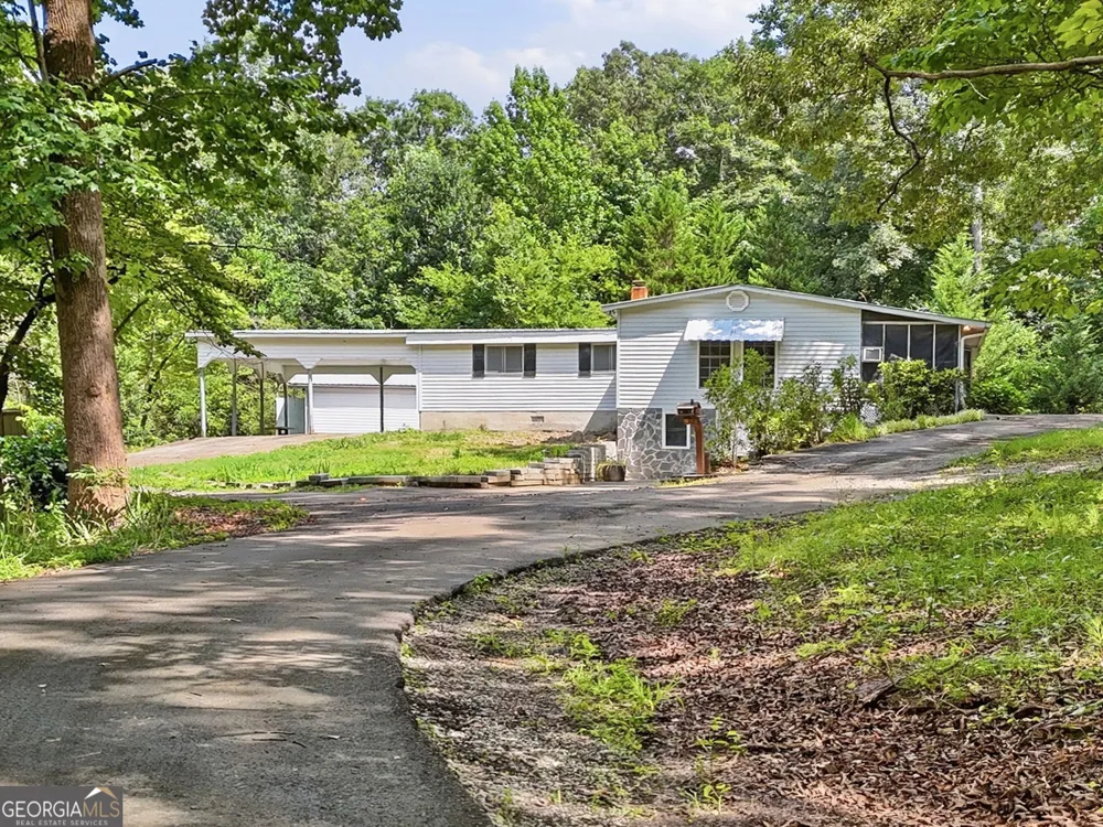 370 Thompson LN Jasper, GA 30143