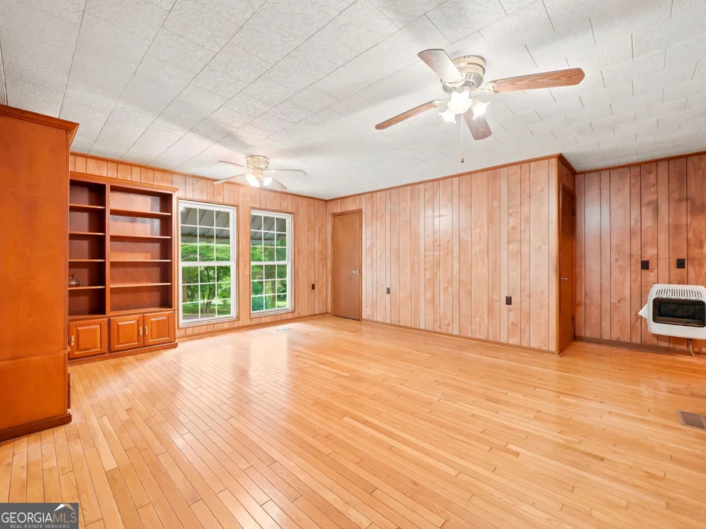370 Thompson LN Jasper, GA 30143