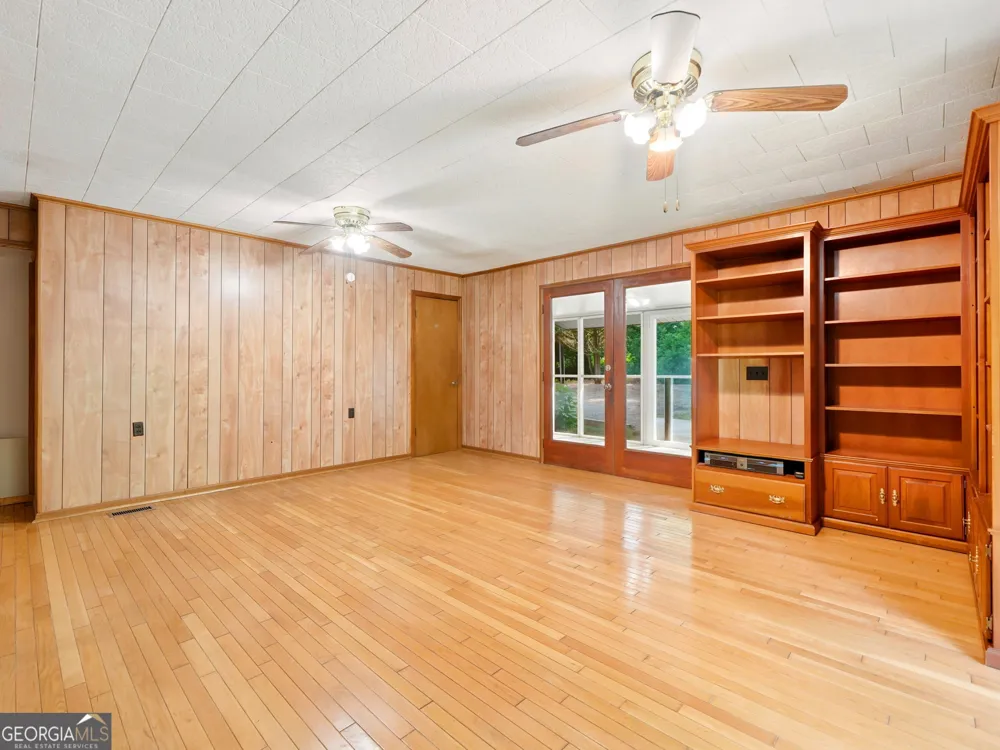 370 Thompson LN Jasper, GA 30143