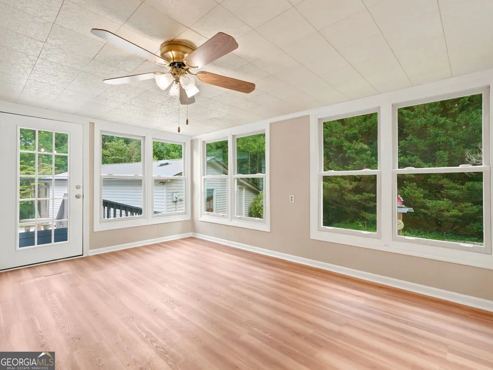 370 Thompson LN Jasper, GA 30143