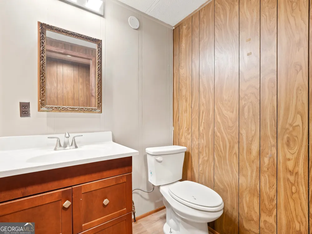 370 Thompson LN Jasper, GA 30143