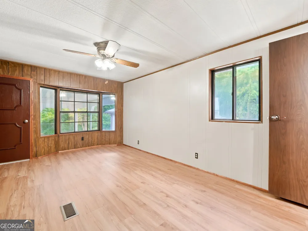 370 Thompson LN Jasper, GA 30143
