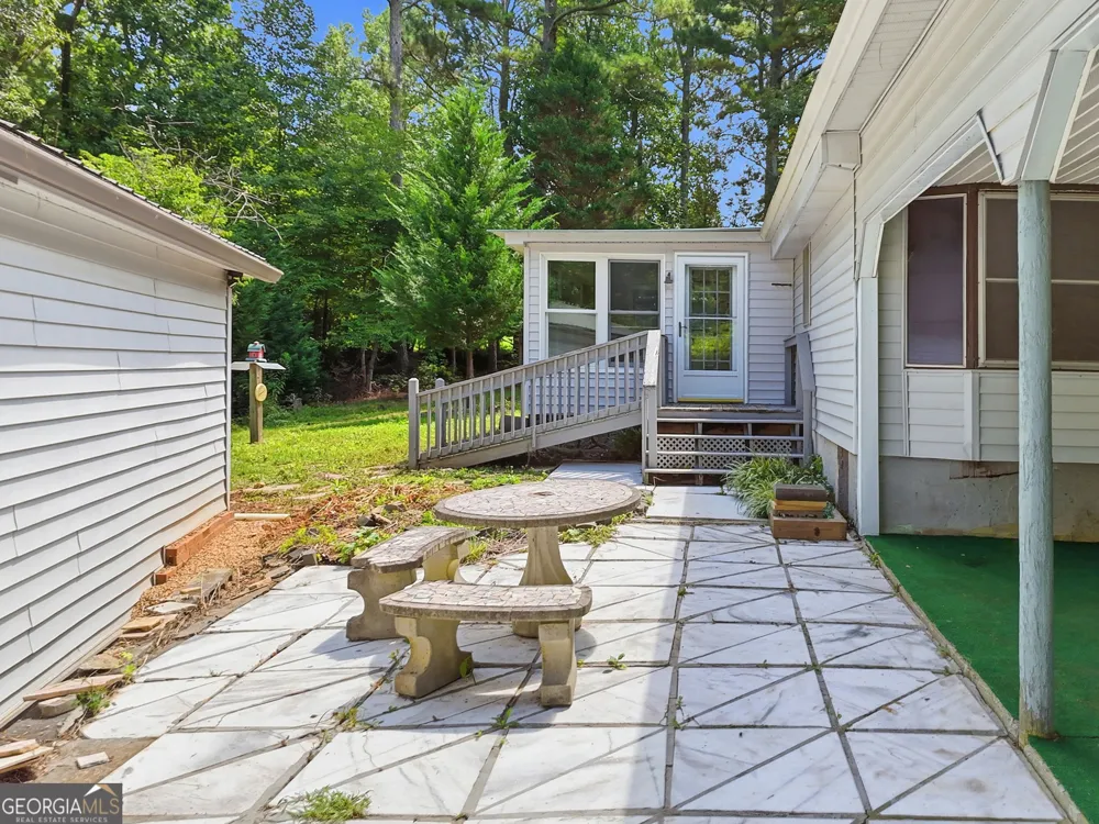 370 Thompson LN Jasper, GA 30143