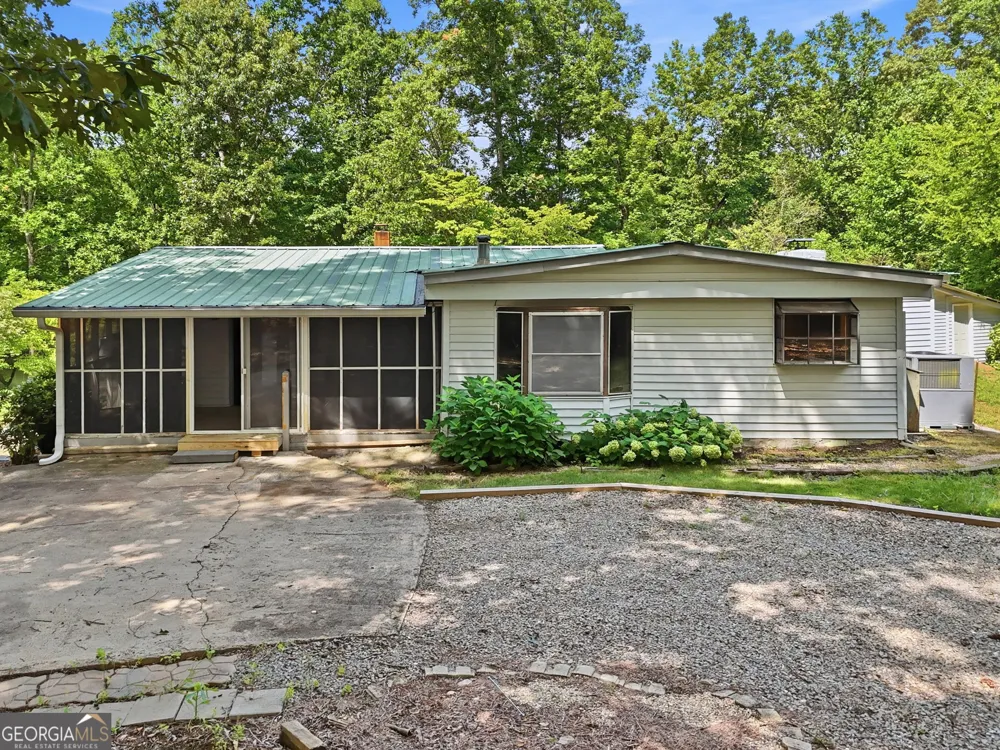 370 Thompson LN Jasper, GA 30143