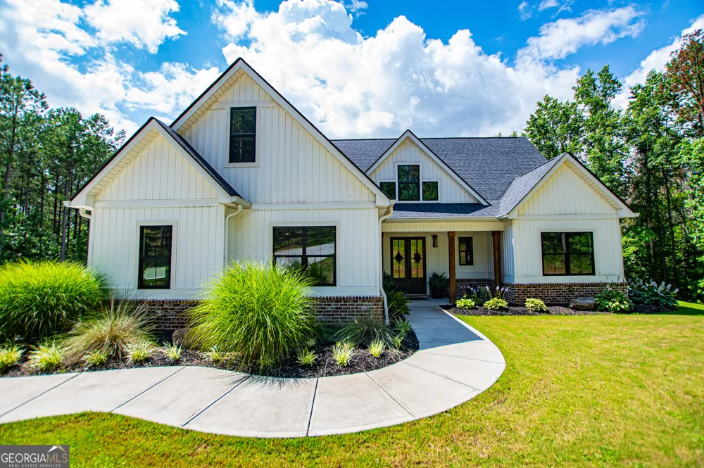 1800 Hutcheson Ferry RD Whitesburg, GA 30185