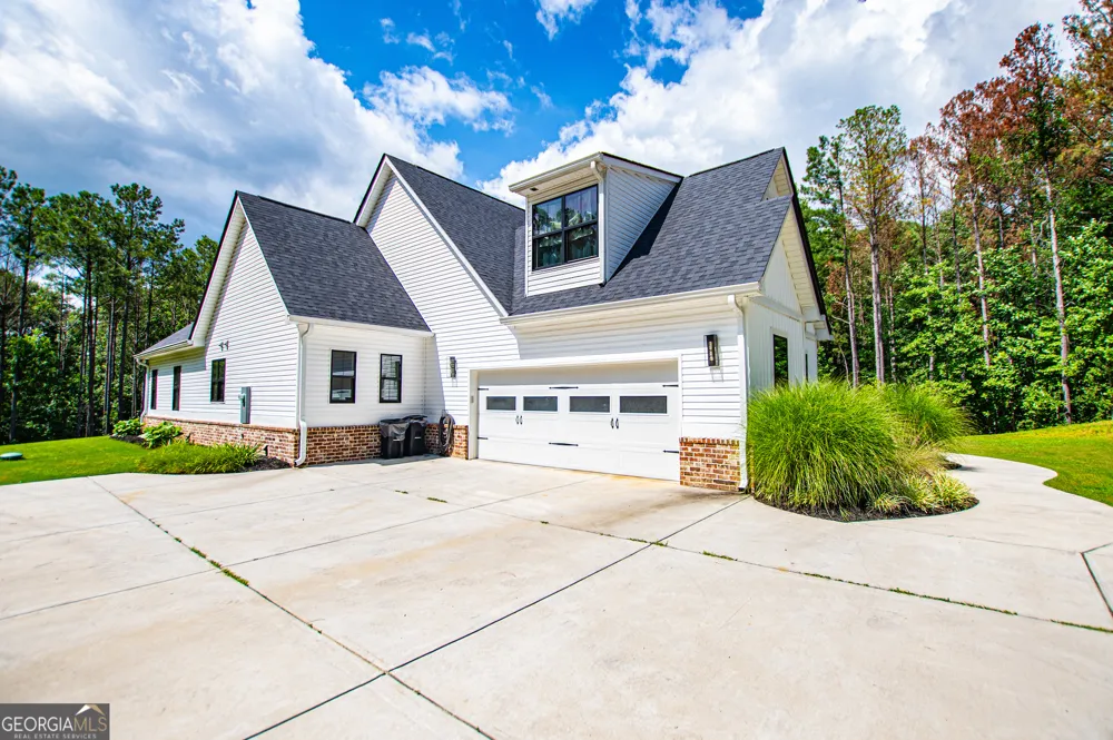 1800 Hutcheson Ferry RD Whitesburg, GA 30185