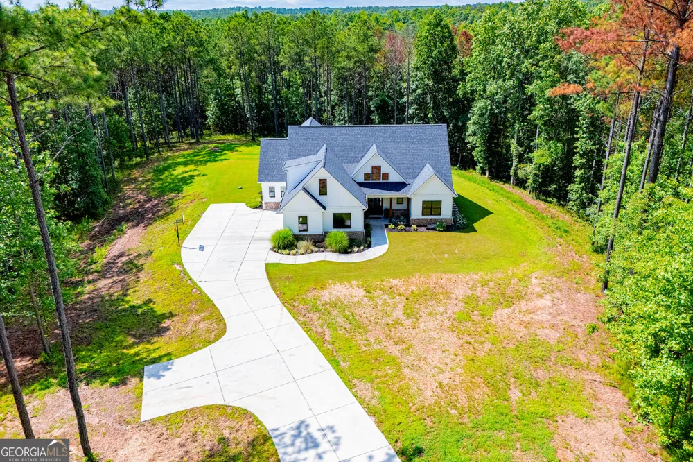 1800 Hutcheson Ferry RD Whitesburg, GA 30185
