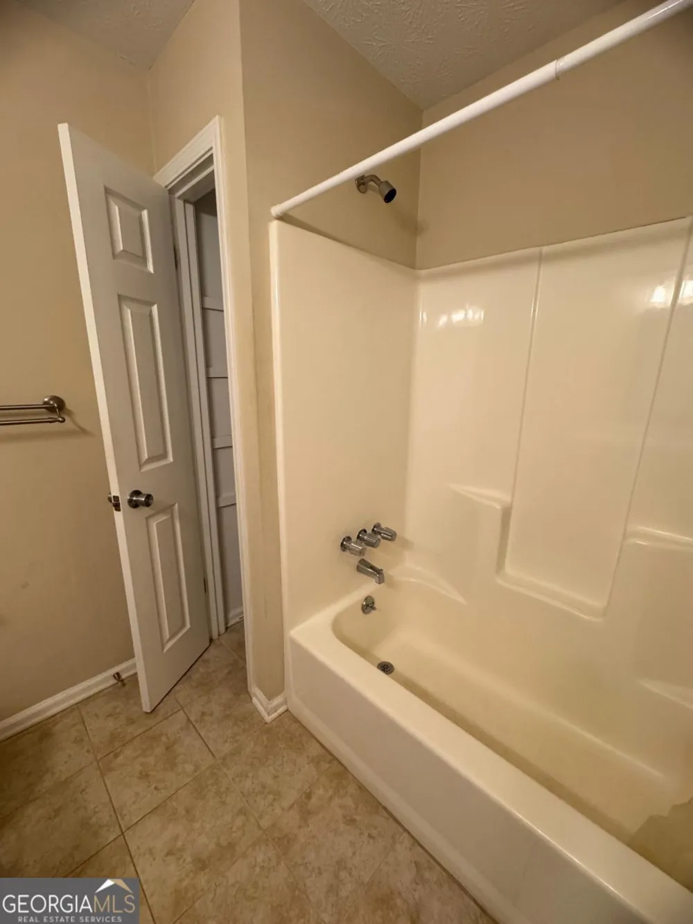 3448 Forest Knoll DR Duluth, GA 30097