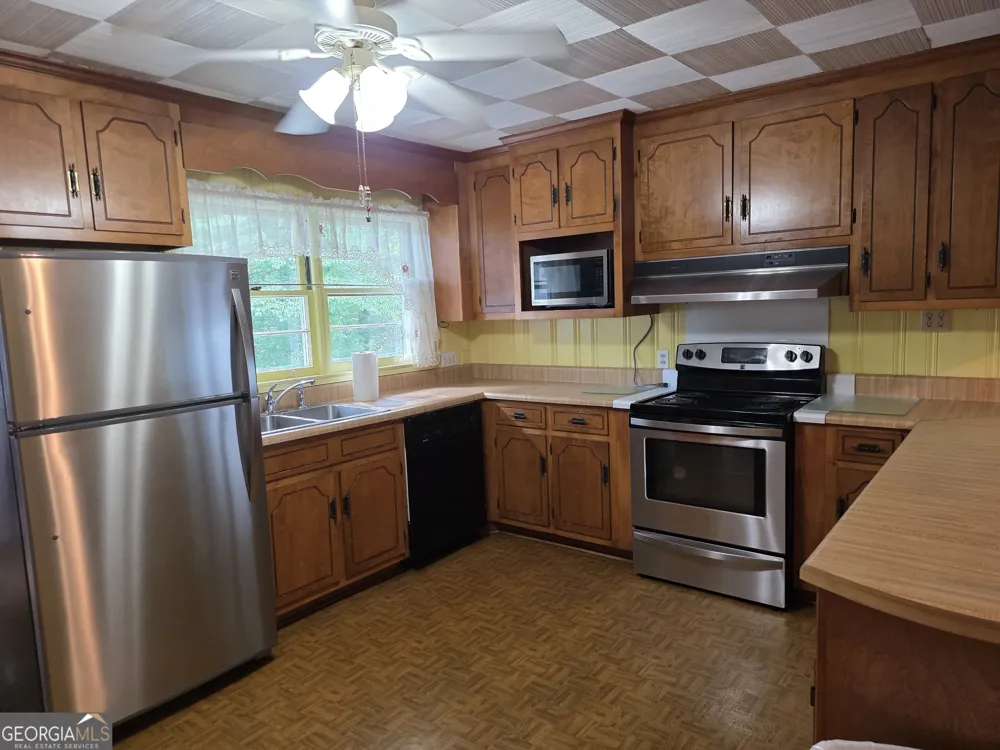 126 East Side Tallapoosa, GA 30176