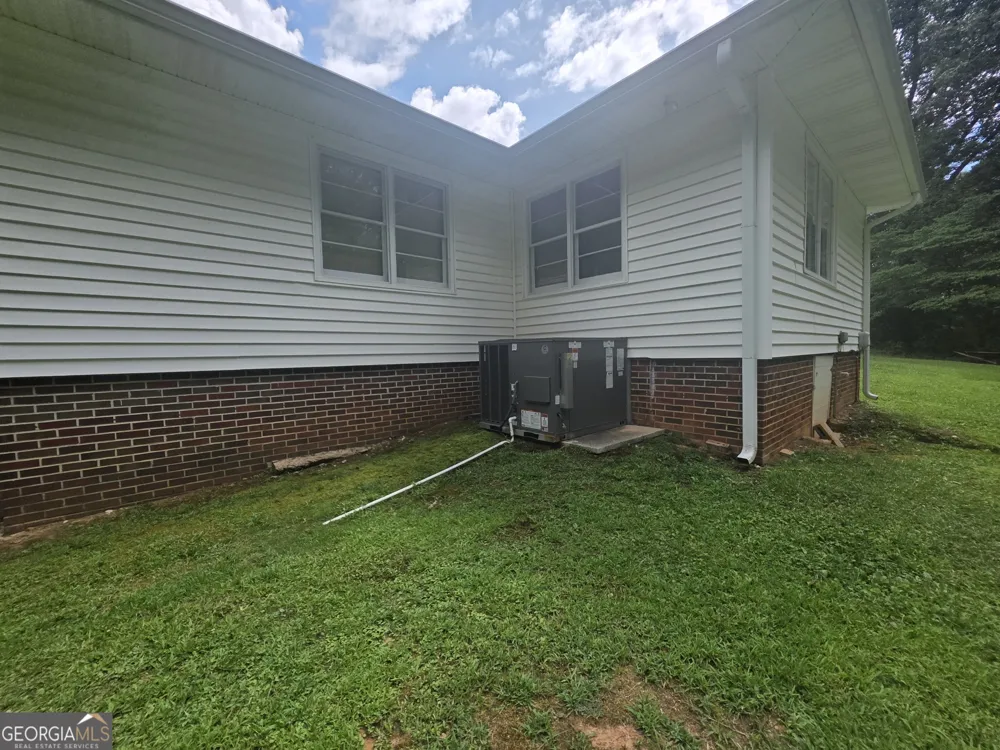 126 East Side Tallapoosa, GA 30176