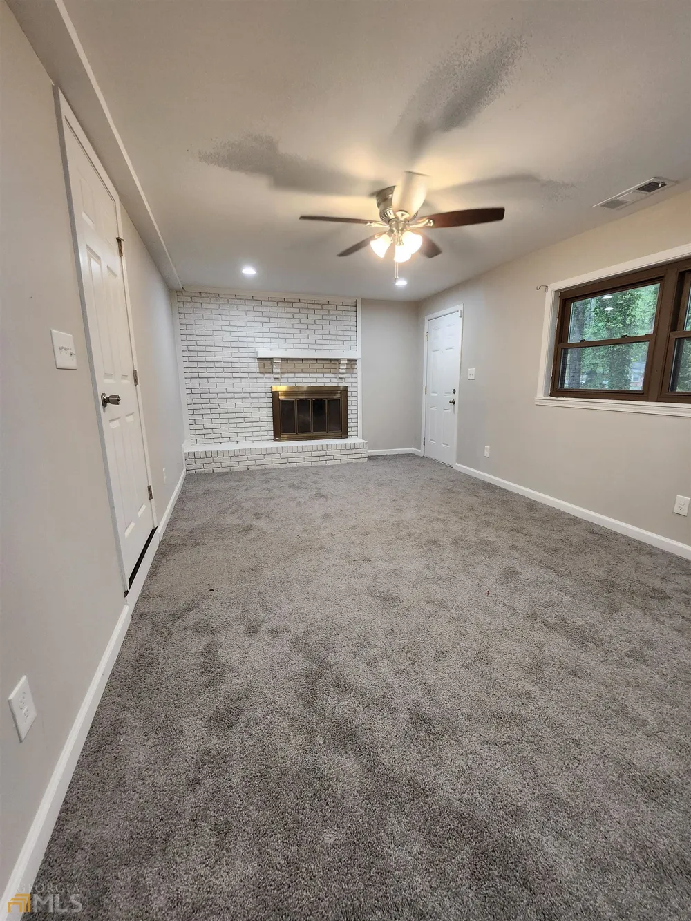 1858 Glen Echo DR Decatur, GA 30032