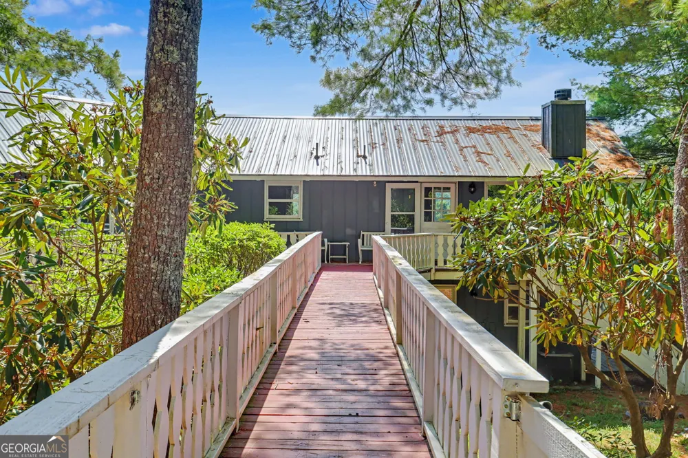 48 Little Bear TRL Sky Valley, GA 30537