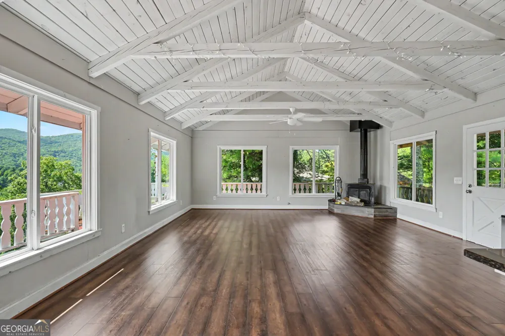 48 Little Bear TRL Sky Valley, GA 30537