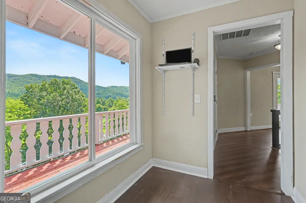48 Little Bear TRL Sky Valley, GA 30537