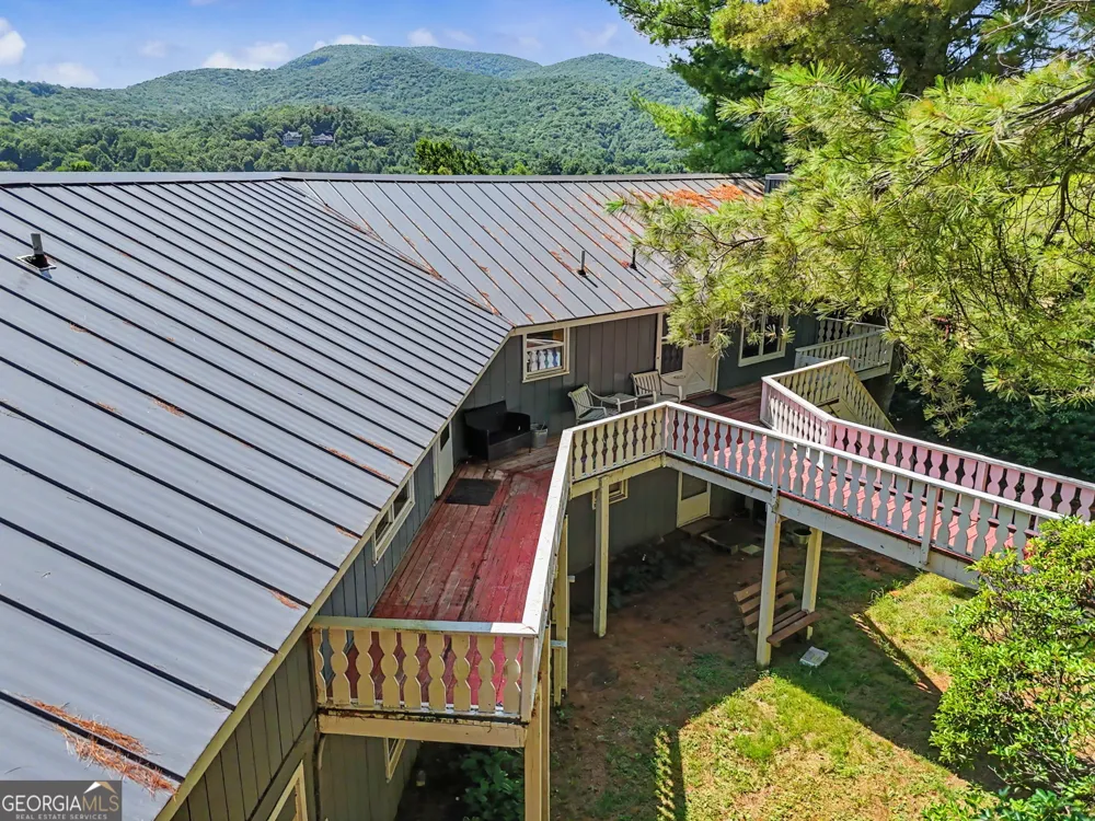 48 Little Bear TRL Sky Valley, GA 30537