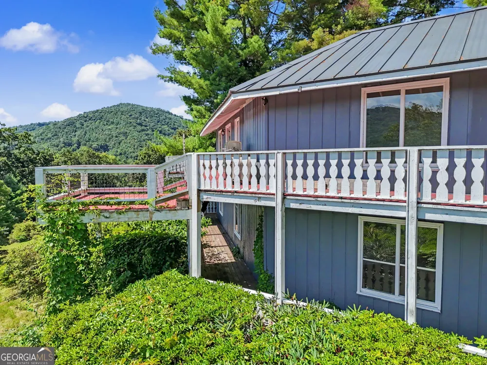 48 Little Bear TRL Sky Valley, GA 30537