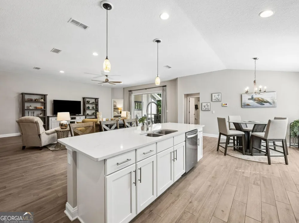 112 Angler LN St. Marys, GA 31558