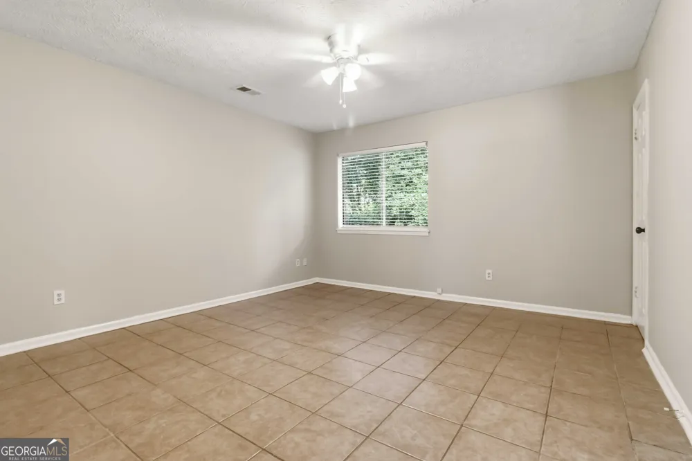 8227 Englewood TRL Riverdale, GA 30274