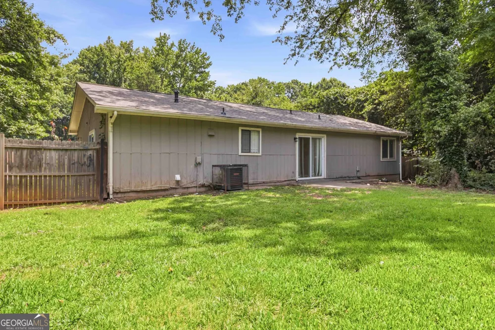 8227 Englewood TRL Riverdale, GA 30274