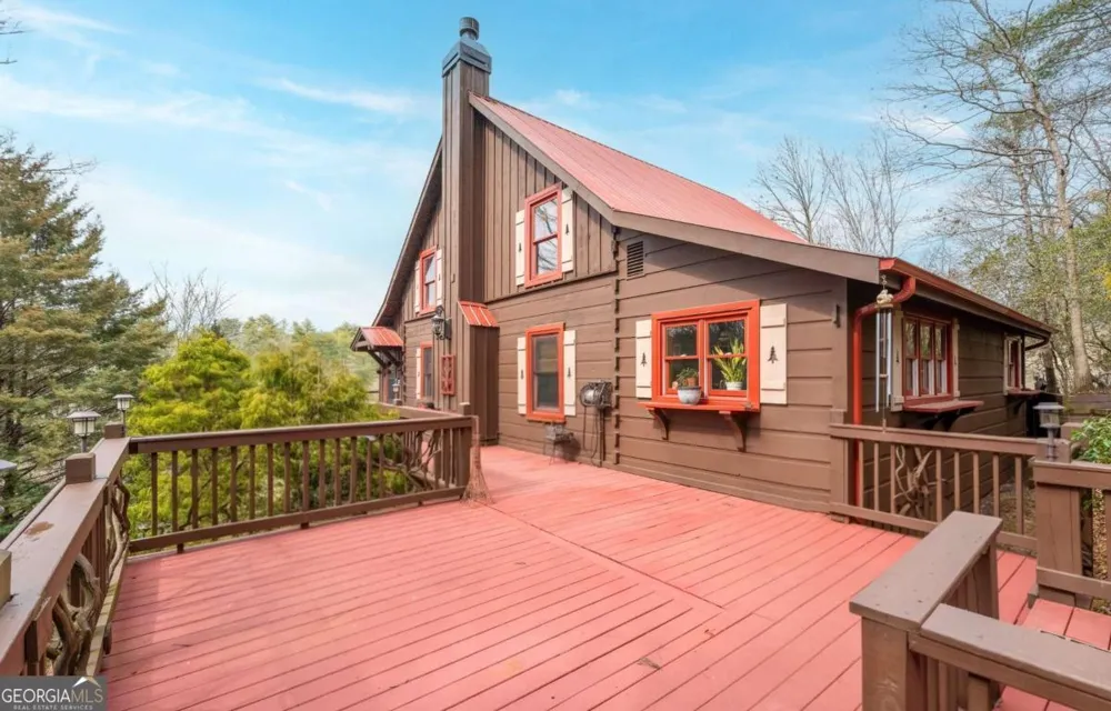 246 Adams CIR Mineral Bluff, GA 30559